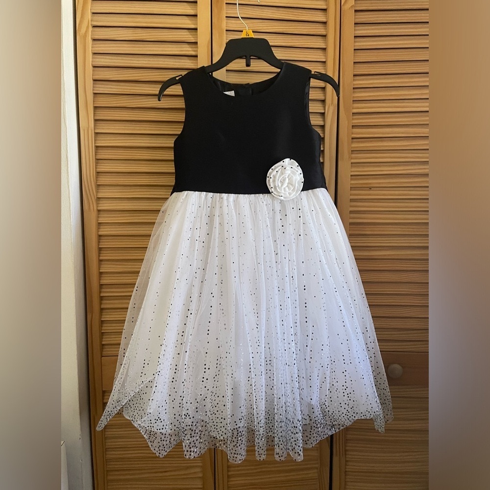 Special Occasions black & white dress size 7 kids